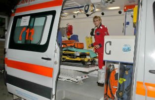 Tragedie in Valcea. O femeie de 31 de ani si cei sase copii ai sai au fost gasiti morti in casa
