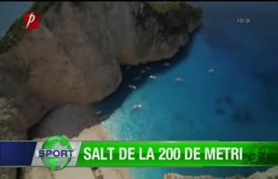 Salt de la 200 de metri