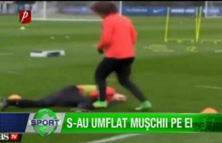 S-au umflat muşchii pe ei