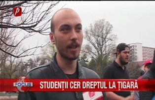 Studenţii cer dreptul la ţigară