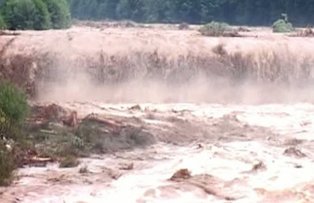 Atentionare de inundatii pentru mai multe rauri din tara
