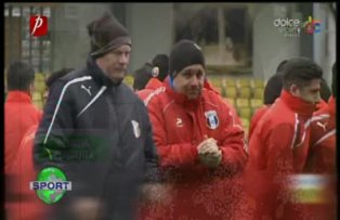 Şumudică vrea egal