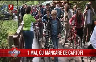 1 mai, cu mâncare de cartofi