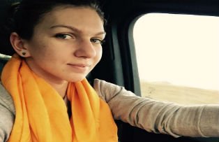 AUSTRALIAN OPEN. Simona Halep a lansat o noua moda. Ce scrie pe tricoul pe care toti fanii tenisului vor sa-l cumpere