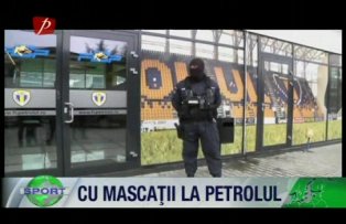 Cu mascaţii la Petrolul