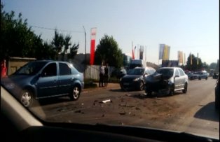 Accident in lant in Bucuresti. Doi oameni au fost raniti