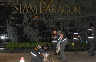Atentat intr-un mall din Bangkok. Doua bombe au explodat