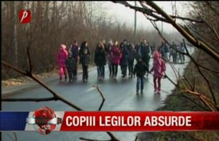 Copiii legilor absurde