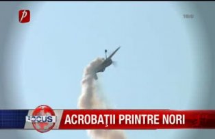 Acrobatii printre nori