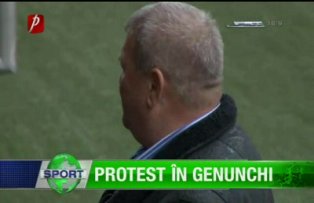 Protest în genunchi