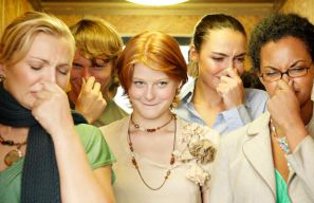 Cum sa scapi de mirosul neplacut al corpului. 4 solutii la indemana oricui