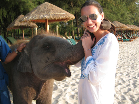 Andreea Raicu s-a relaxat in Thailanda