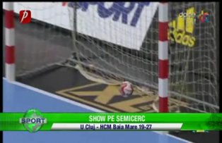 Show pe semicerc