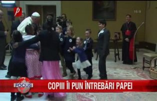Copiii ii pun intrebari Papei