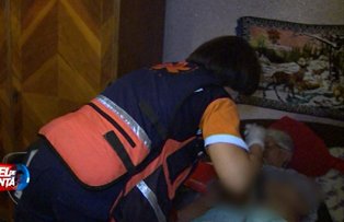 VIDEO / Situatie fara precedent la "Apel de urgenta". Ambulanta s-a stricat in timpul interventiei