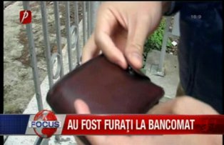 Au fost furati la bancomat