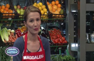 VIDEO / Magdalena are o metoda originala de-a face mamaliga. "Nu se pune asa la fiert!"