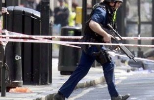 Alerta intr-un oficiu postal din Paris! Un barbat inarmat a luat ostatice mai multe persoane