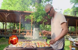 VIDEO / "Se aude o muzica dubioasa!" Gafa pe care a facut-o Mike Diamondz la "Cireasa de pe tort"