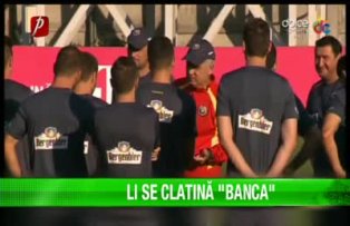 Li se clatină "banca"