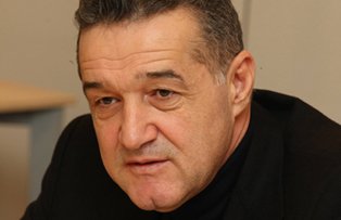 Gigi Becali este in libertate si se relaxeaza in Herastrau