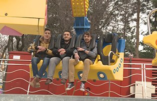 Echipa Playtech merge într-un parc de distracţii pentru cel mai interesant test de gadgeturi portabile