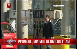 Petrolul minimul ultimilor 11 ani