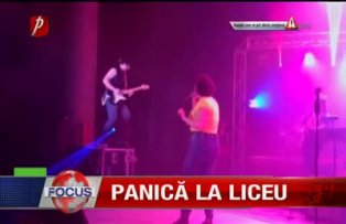 Panica la liceu