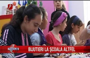 Bijutieri la "Scoala altfel"