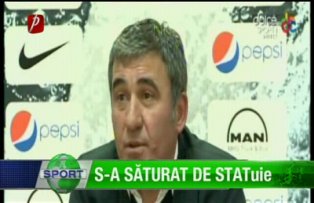 S-a săturat de STATuie