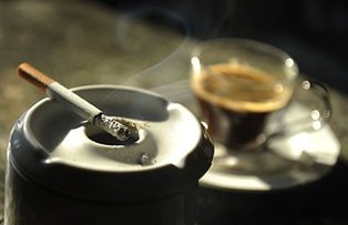 Majoritatea oamenilor fac asta! Obiceiul de dimineata care creste riscul de cancer cu peste 60%