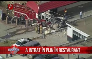 A intrat in plin in restaurant