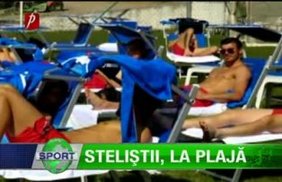 Steliştii, la plajă