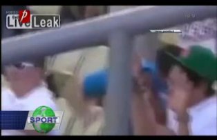 Spectator rănit de minge