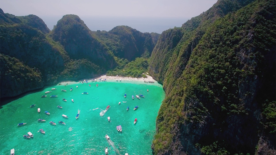 Thailanda isi inchide plajele! Turistii vor avea accesul restrictionat in Golful Maya pe o perioada nedeterminata