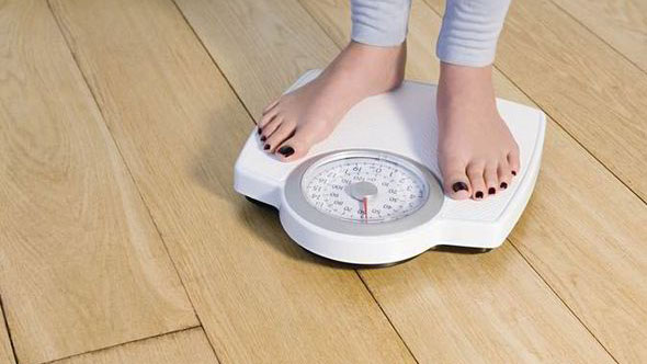 Ce faci atunci cand esti la dieta: te cantaresti zi de zi sau astepti o perioada mai lunga?