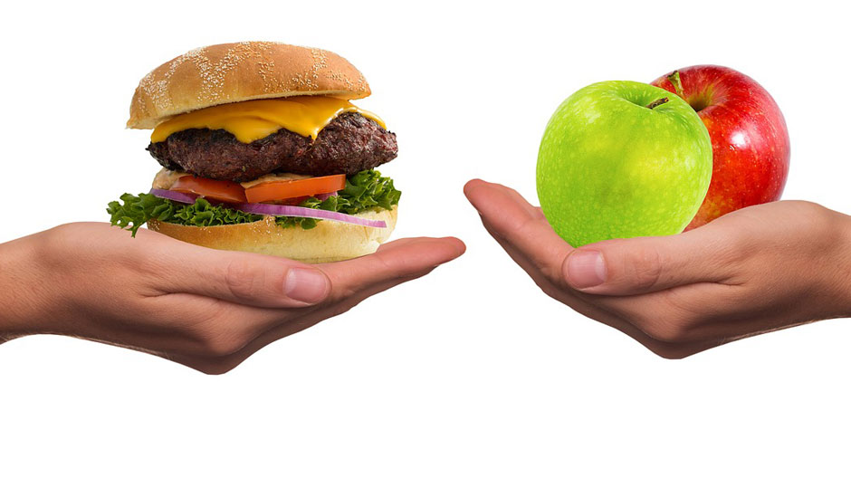 Ce risca femeile care mananca prea mult junk-food.