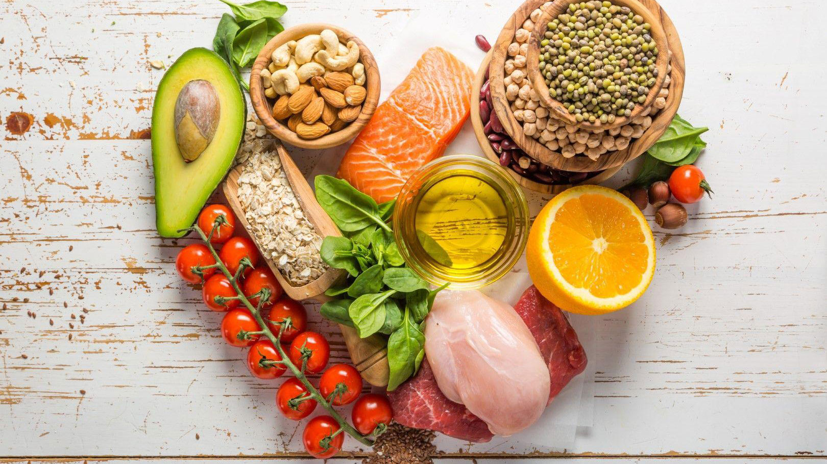 O noua dieta face furori: Volumetrics iti permite sa mananci mult si tot slabesti